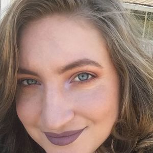 Meet your Posher, Liz